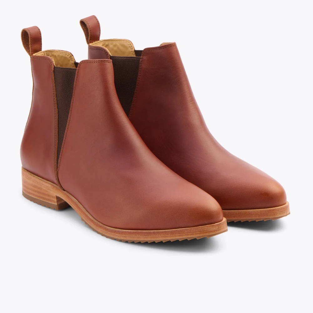 Nisolo Size 10 Classic Chelsea Boot in Brandy Color